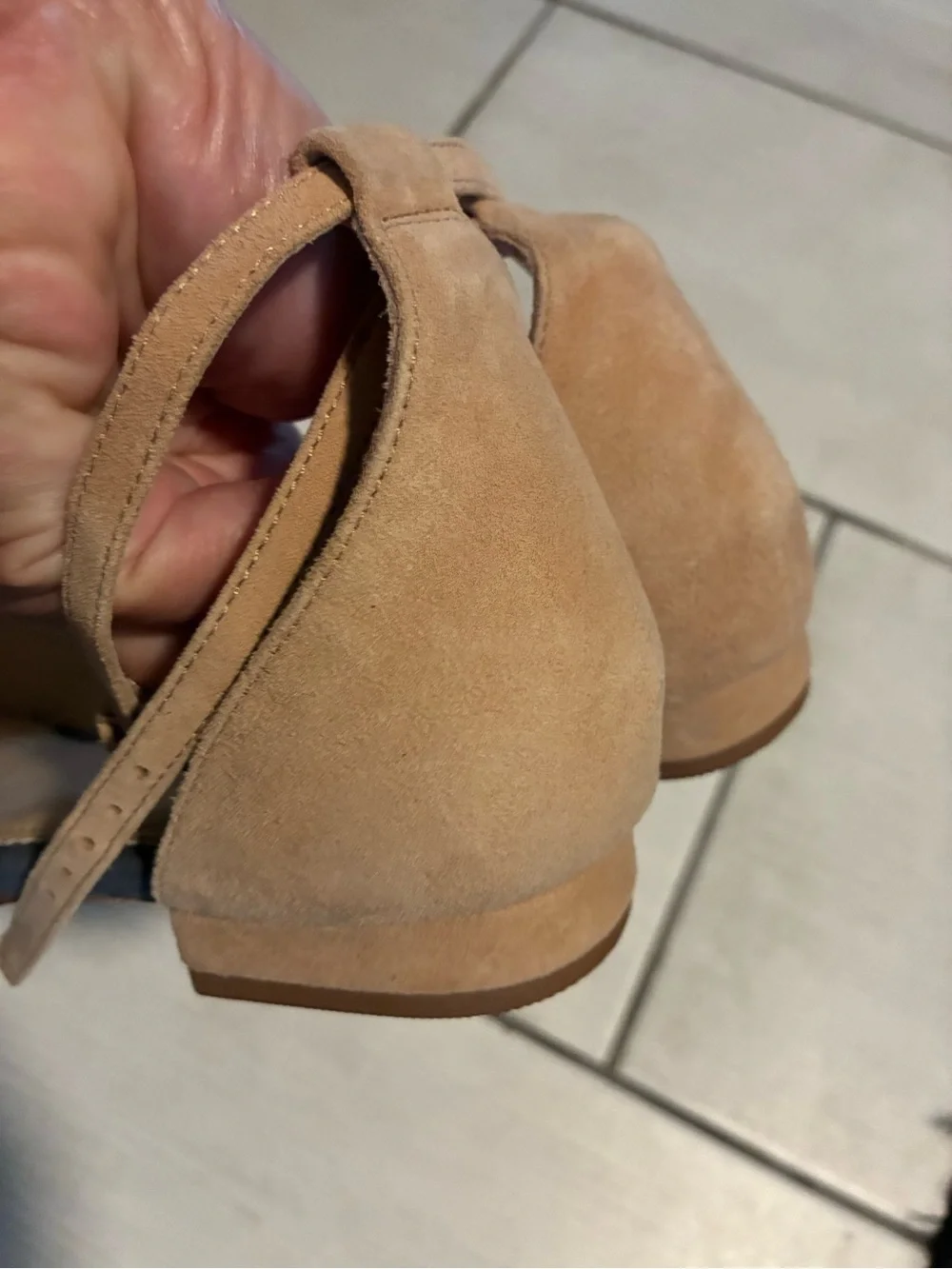 NWOB BODEN  Pointed Toe Ankle Strap Flats in Tan